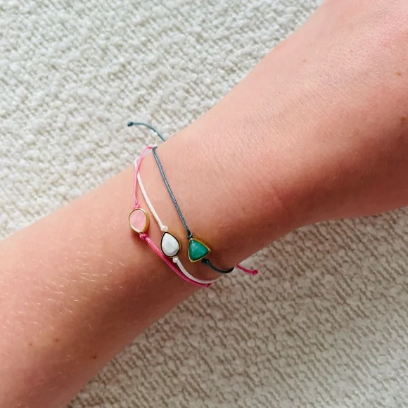 New GORJANA 18k gold plated “CALMING” bracelet - Picture 7 of 17